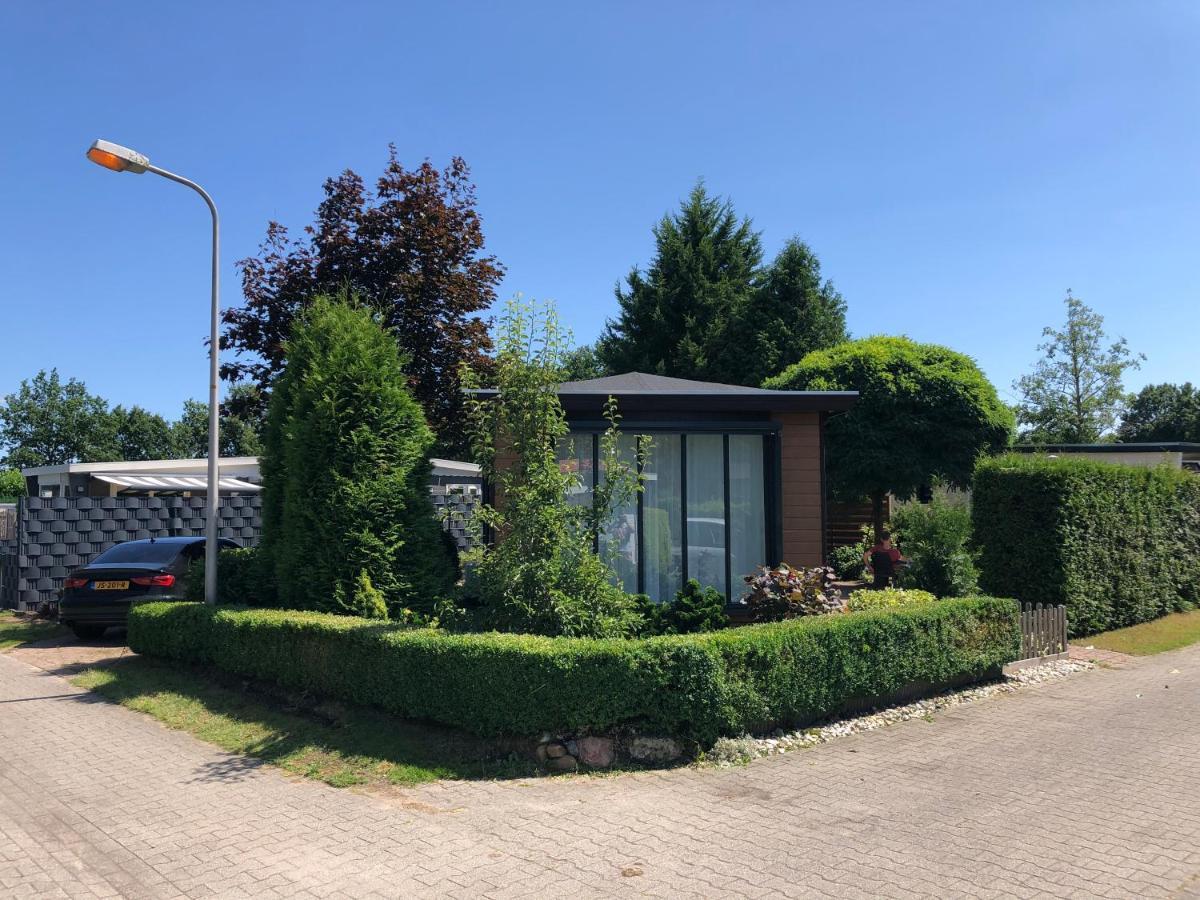 De Vlinder Luxe Chalet Op De Tien Heugten Schoonloo Extérieur photo